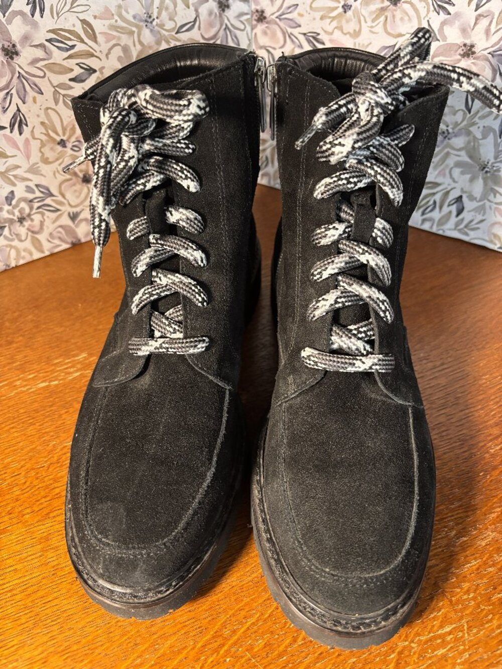 Aquatalia Black Suede Lug Sole Ankle Boots Lace Up Italy 8.5